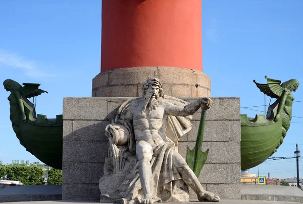 Estatua Pedestal Columna Rostral San Petersburgo Rusia — Foto de Stock