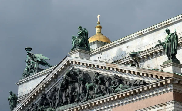 Isaac Cathedral Moln Dag Sankt Petersburg Ryssland — Stockfoto