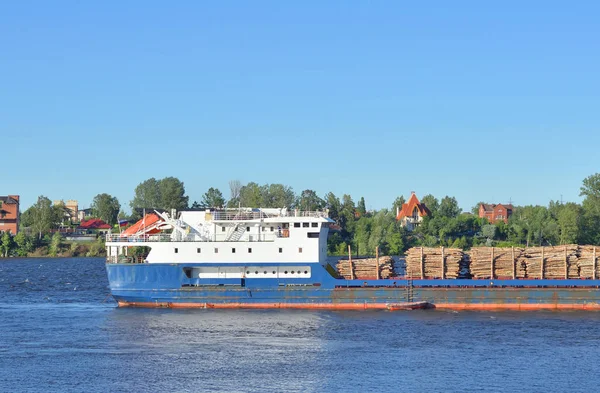 Frachtschiff Auf Der Newa Stadtrand Von Petersburg Sommertagen Russland — Stockfoto