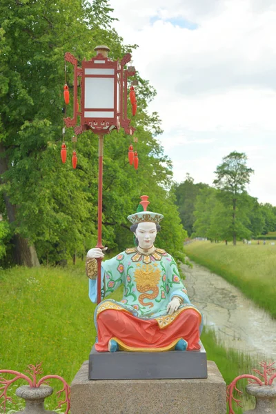 Petersburg Rússia Junho 2018 Figura Chinesa Vestido Tradicional Tsarskoe Selo — Fotografia de Stock