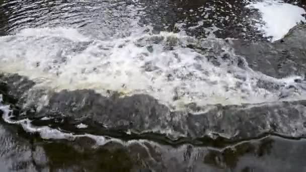 Малый Водопад Облачный Летний День Россия — стоковое видео