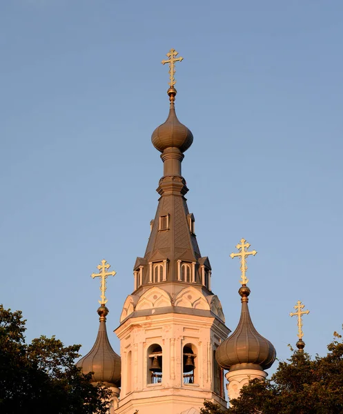 上帝的母亲弗拉基米尔图标的大教堂在 Kronstadt 的当前东正教大教堂在圣彼得堡 — 图库照片