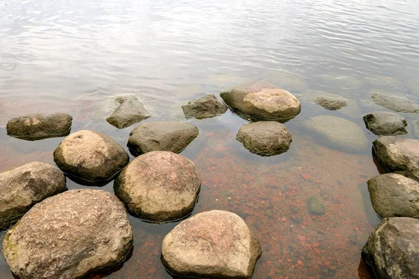 Wody Granitowe Skały Wybrzeżu Rzeki — Zdjęcie stockowe