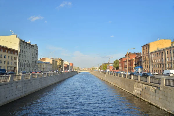 サンクトペテルブルク ロシア連邦 2018 Obvodny 運河は 晴れた日にサンクトペテルブルクで最大の運河 チャネルの長さは — ストック写真