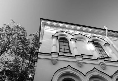 Parçası, hücre bina, diriliş Novodevichy Manastırı ' St.Petersburg akşam, Rusya. Siyah ve beyaz.