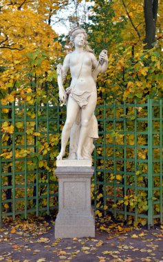 Saint Petersburg, Rusya Libya Sibyl heykel sonbahar akşam. Sibyl Peygamber ve gelecek Kırmızı Pazartesi Kâhin antik kültür.