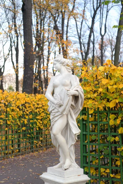 Statue Allegory Mercy Summer Garden Autumn Evening Petersburg Russia — Stock Photo, Image