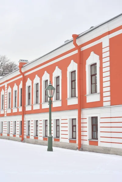 Komendant House Piotr Paweł Twierdzy Sankt Petersburgu Zimie Chmura Dzień — Zdjęcie stockowe