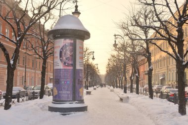 St.Petersburg, Rusya Federasyonu - 27 Ocak 2019: Bolshaya Konyushennaya sokaktır bir sokak içinde merkez ilçesi St. Petersburg. Çalışmaları arasında Nevsky prospect ve The Stables alanı.