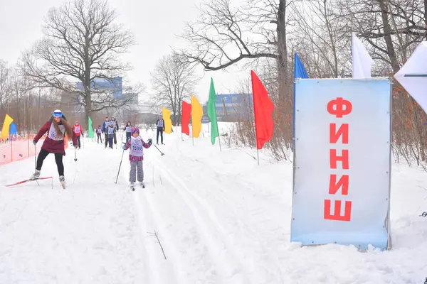 Petersburg Rússia Fevereiro 2019 Toda Corrida Russa Esqui Massa Esqui — Fotografia de Stock