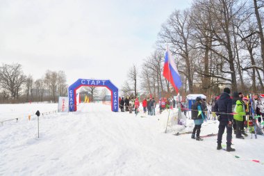 St.Petersburg, Rusya Federasyonu - 9 Şubat 2019: tüm Rus kitle Kayak yarış Kayak Rusya 2019 Nevsky bölge St. Petersburg '.