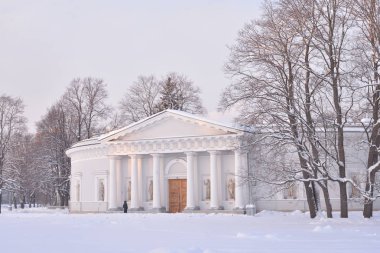Mutfak Binası Elaginoostrovsky Palace Elagin Adası St. Petersburg'daki kış akşam, Rusya Federasyonu.