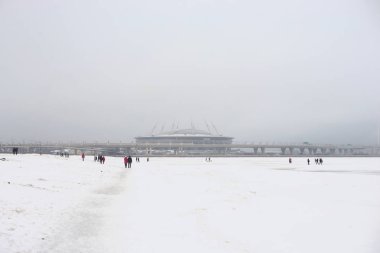 Donmuş Baltık Denizi ve yeni stadyum Gazprom Arena.
