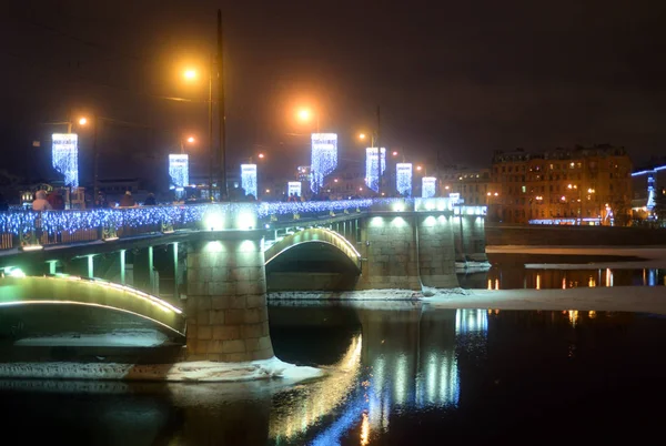 Utsikt över Exchange bron på vinternatt. — Stockfoto