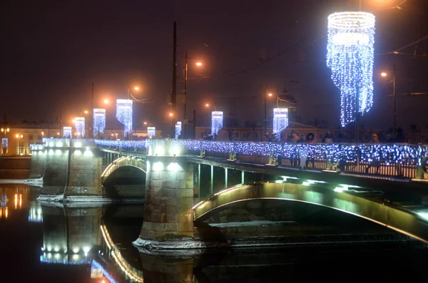 Θέα της γέφυρας του Exchange στο χειμωνιάτικη νύχτα. — Φωτογραφία Αρχείου