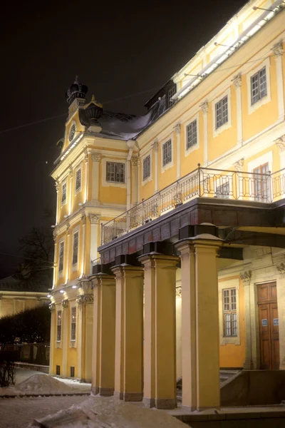 O Palácio Menshikov em São Petersburgo . — Fotografia de Stock