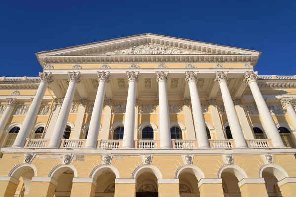 Statliga Ryska museet i s: t petersburg. — Stockfoto