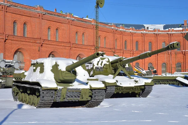 Ракетные самоходные пушки СССР . — стоковое фото