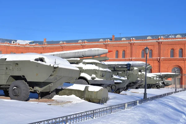 Lance-roquettes soviétiques au Musée d'artillerie . — Photo