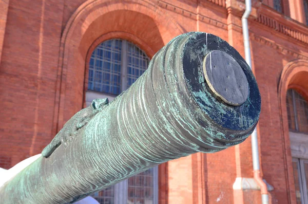 The barrel of the old cannon. — Stock Photo, Image