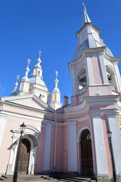 Kathedrale von st. andrew in st. petersburg. — Stockfoto