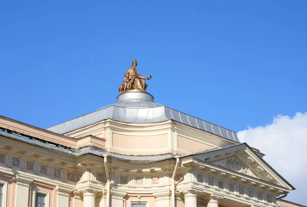 Dome of Academy of Arts in St.Petersburg. — Stock Photo, Image