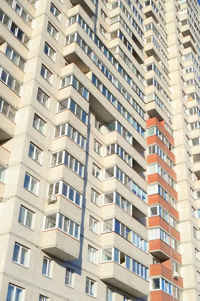 Residential skyscraper in St. Petersburg. — Stock Photo, Image