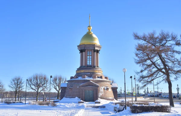 Kerk kapel van de heilige drie-eenheid in Sint-Petersburg. — Stockfoto