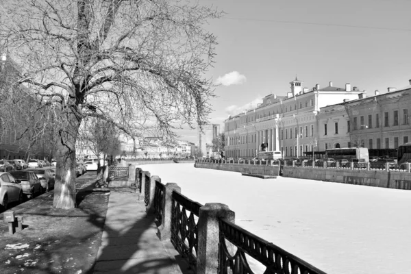 Θέα στον ποταμό Moika και το παλάτι Yusupov. — Φωτογραφία Αρχείου