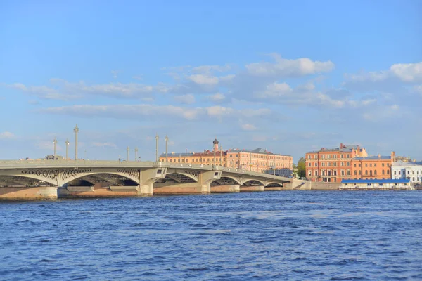 Bebådelsebron i S:t Petersburg. — Stockfoto