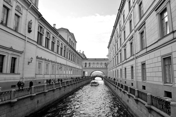 Kanał zima Kanavka w Sankt Petersburgu. — Zdjęcie stockowe