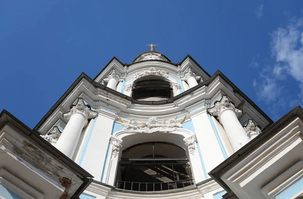 Klocktornet i St Nicholas Naval Cathedral. — Stockfoto