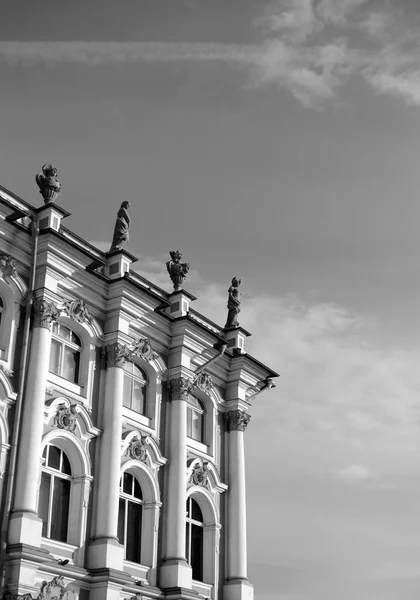 Saint Petersburg'daki Kış Sarayı. — Stok fotoğraf