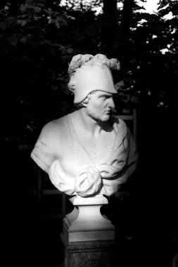 Mars, savaş tanrısı heykeli.