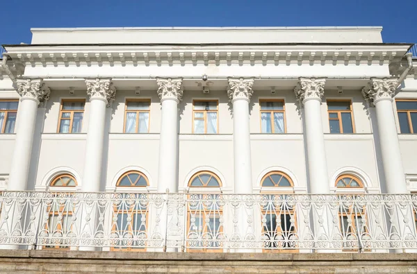 Palácio Yelagin em São Petersburgo . — Fotografia de Stock