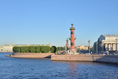 Neva nehri ve Vasilievsky adası n St Petersburg Ok görünümü, Rusya.