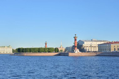 Neva nehri ve Vasilievsky adası n St Petersburg Ok görünümü, Rusya.