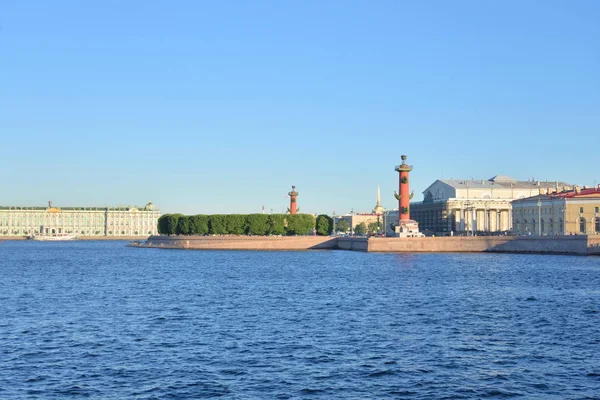 Vista Del Río Neva Flecha Isla Vasilievsky San Petersburgo Rusia —  Fotos de Stock