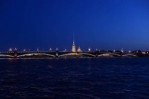 Троицкий Мост Река Нева Ночью Санкт Петербурге — стоковое фото