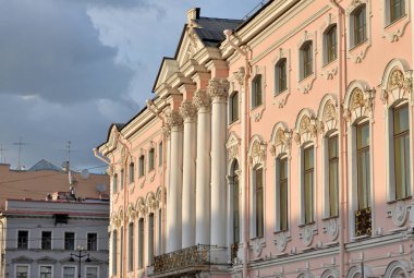 St. Petersburg'daki Stroganov sarayı.