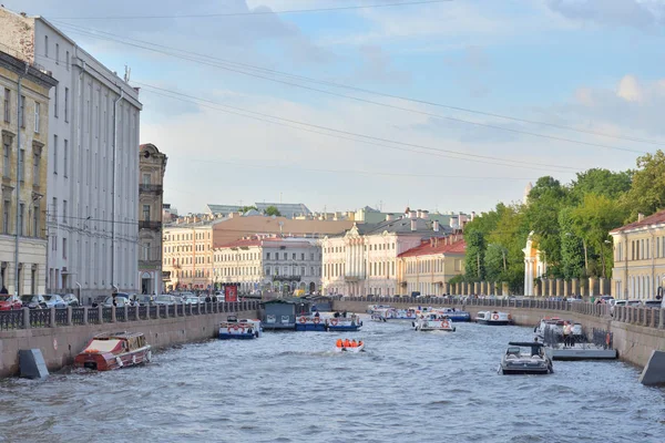 Saint Petersburg Rússia Julho 2019 Barcos Recreio Rio Moika Centro — Fotografia de Stock