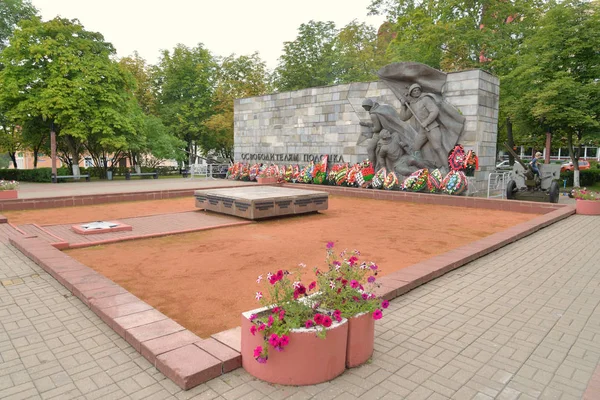 Monument voor de bevrijders van Polotsk. — Stockfoto