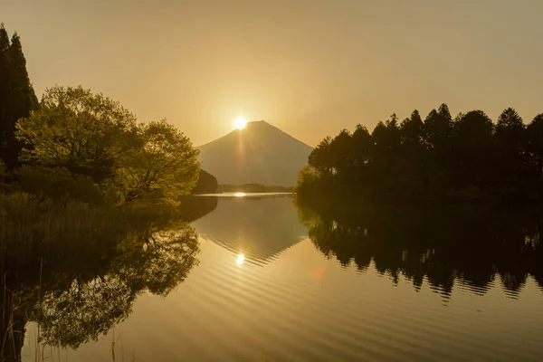 Reflexão Monte Fuji Lago Tanuki — Fotografia de Stock