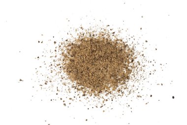 Yüksek çözünürlüklü kamerayla çekilen siyah biber fotoğrafı beyaz arka planda kullanılıyor..