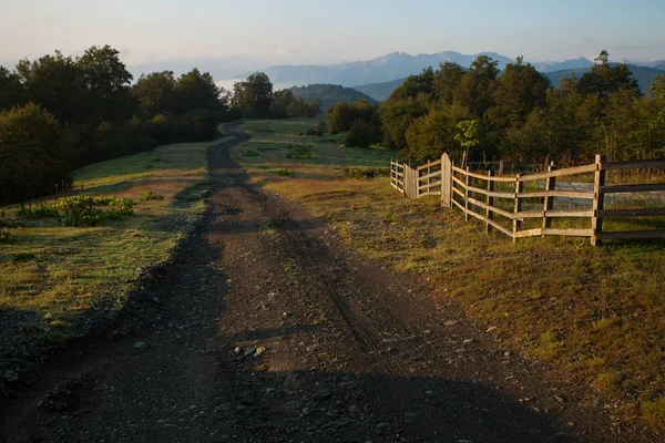 Estrada Terra Aldeia Montanha Montenegro — Fotografia de Stock