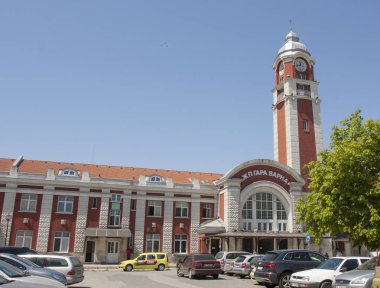 Varna, Bulgaristan - 02 Mayıs 2017: Tren İstasyonu.