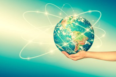 Dünya'dan eller, uzayda küre küresel iş kavramları serisi en iyi Internet kavramı elinde. Nasa tarafından döşenmiş bu görüntü unsurları. 3D çizim.