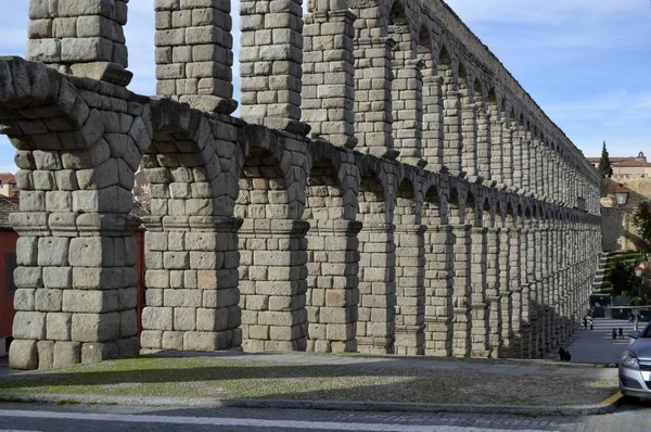 Акведук Сеговии Испании — стоковое фото