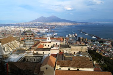 Napoli Körfezi, Vezüv Yanardağı ve Napoli şehrinin en iyi manzarası.