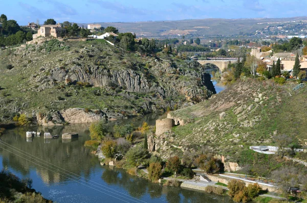 Hermoso Paisaje Verde Con Río Las Cercanías Toledo — Foto de Stock